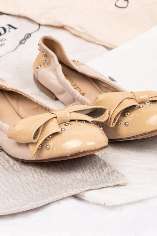 Ballerinas mit Schleife in beige von Frida (EU36)