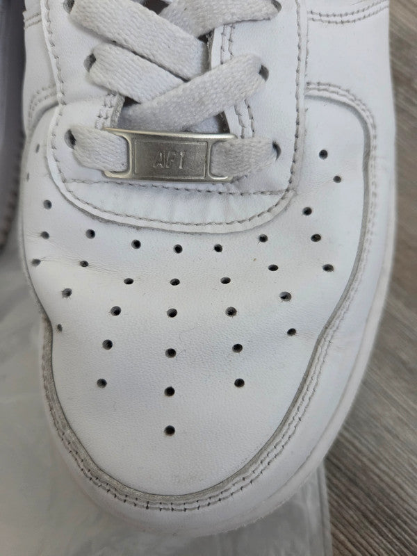 Nike Air Force 1 Herren Sneaker EU44 Farbe weiß