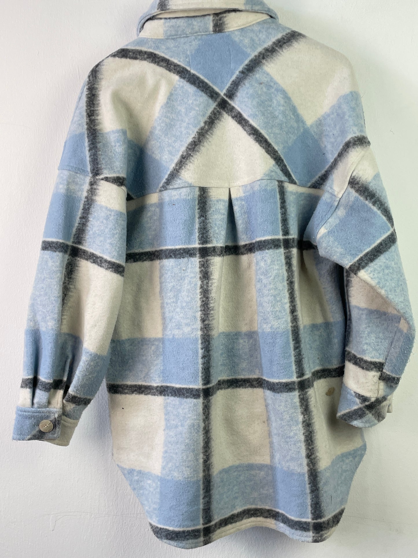 Stradivarius Damen Hemd Gr M Farbe blau weiss