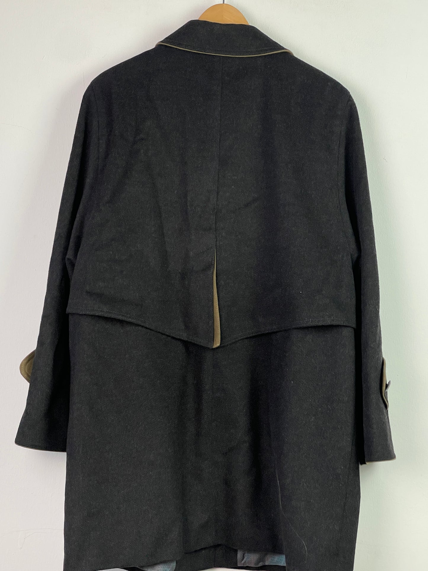 Top-Class Loden Herren Mantel aus Wolle Gr XL Farbe schwarz