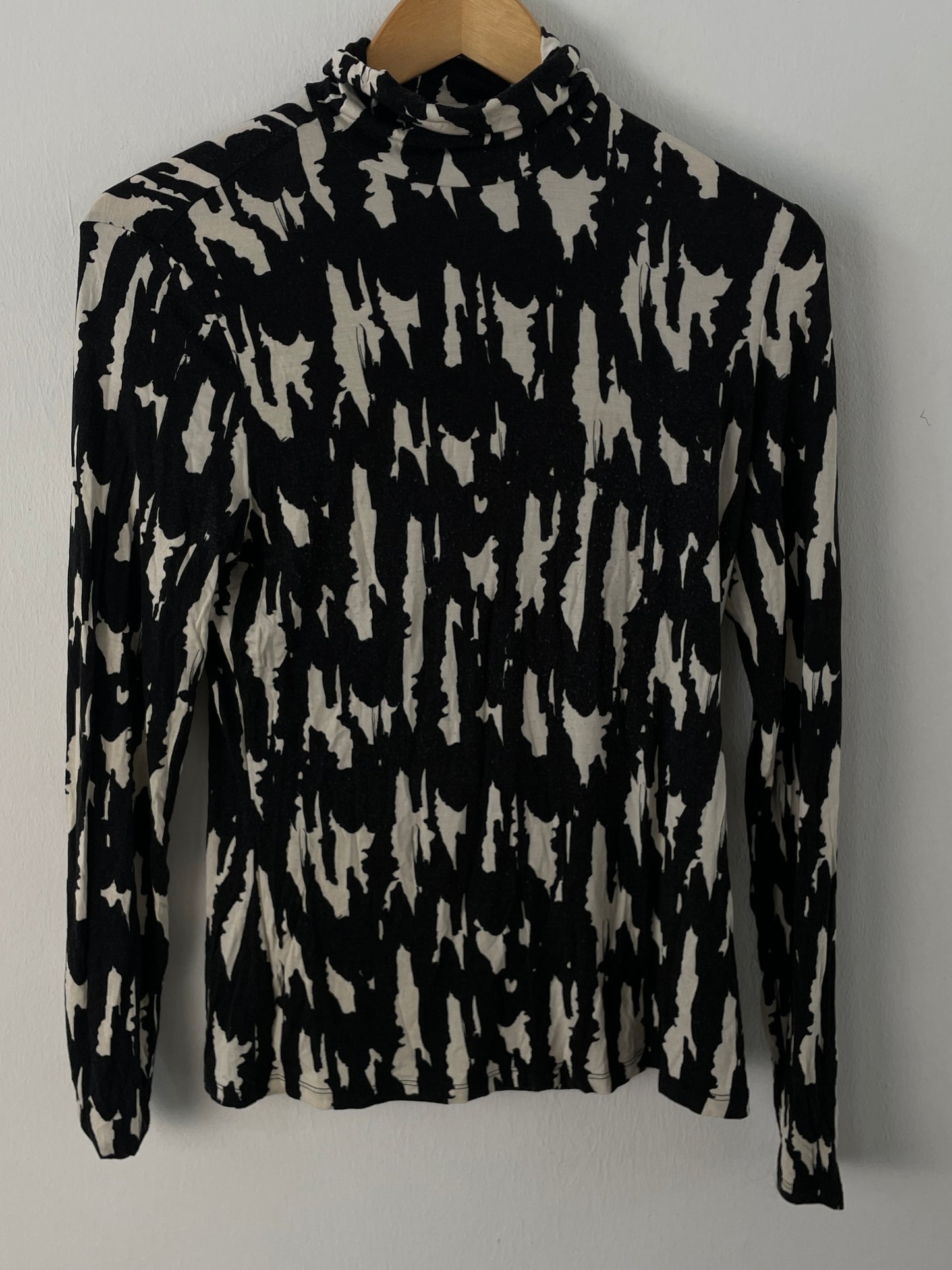 H&M Damen Pullover Gr. M Farbe Schwarz/Weiß