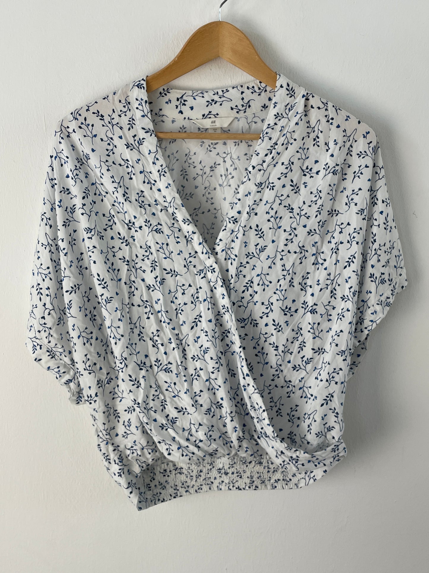 H&M Damen Bluse Gr. M Farbe Weiß