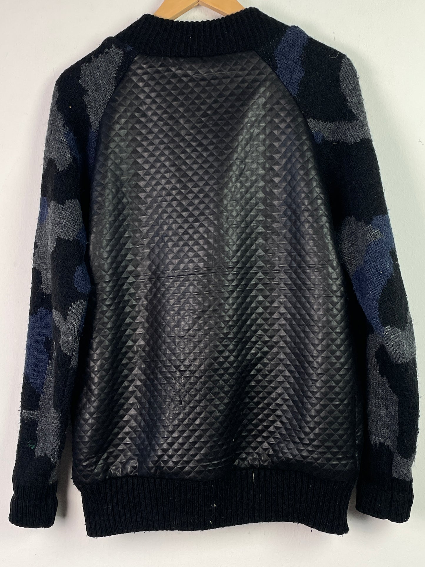 Cipo & Baxx Herren Bomberjacke mit Camouflage Detail Gr M Farbe schwarz blau