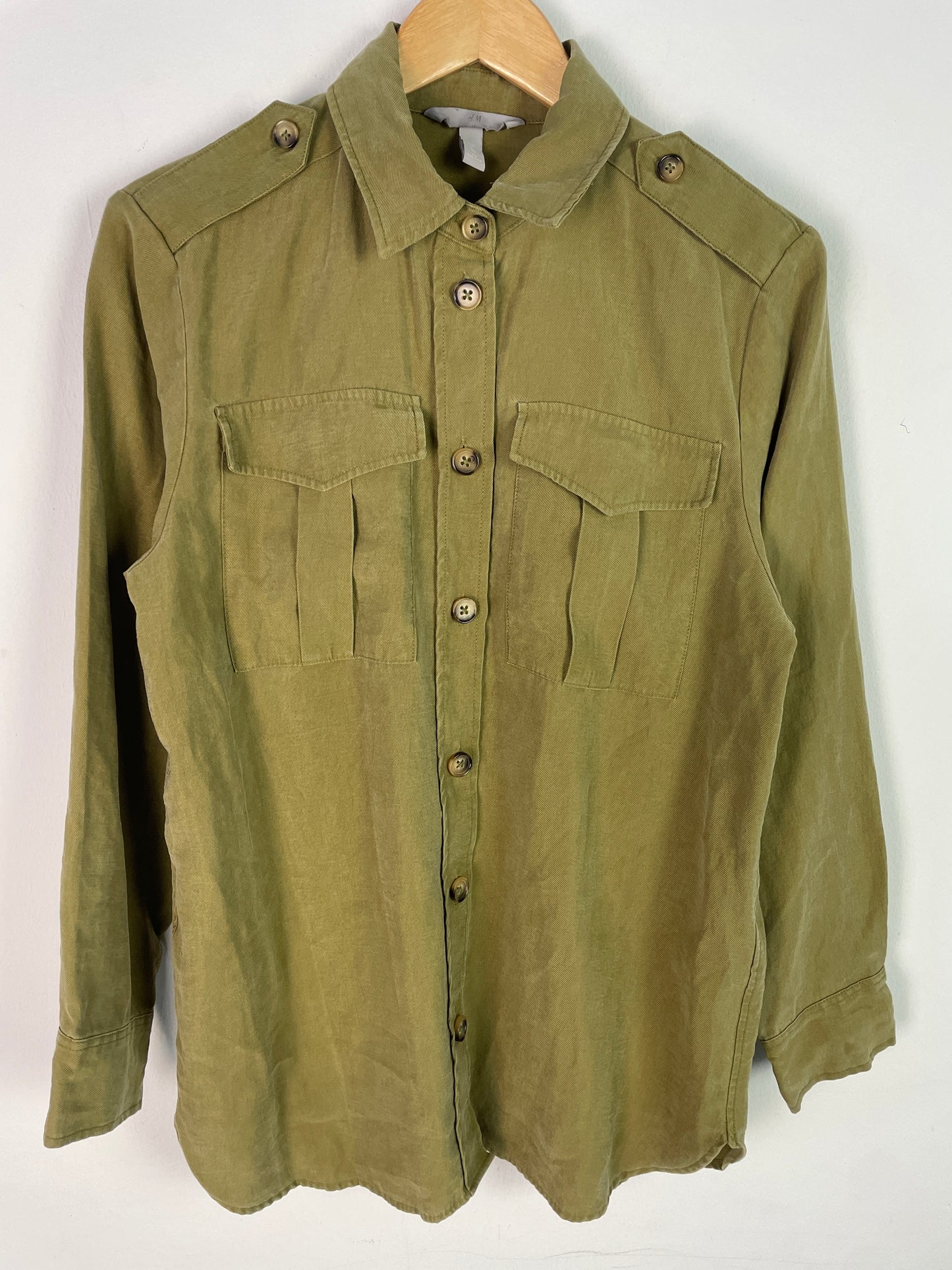 H&M Damen Bluse Gr. 38 Grün – Langarm Hemd Lyocell Polyester / H&M Women’s Shirt Size 38 Green – Long Sleeve Lyocell Polyester Blouse