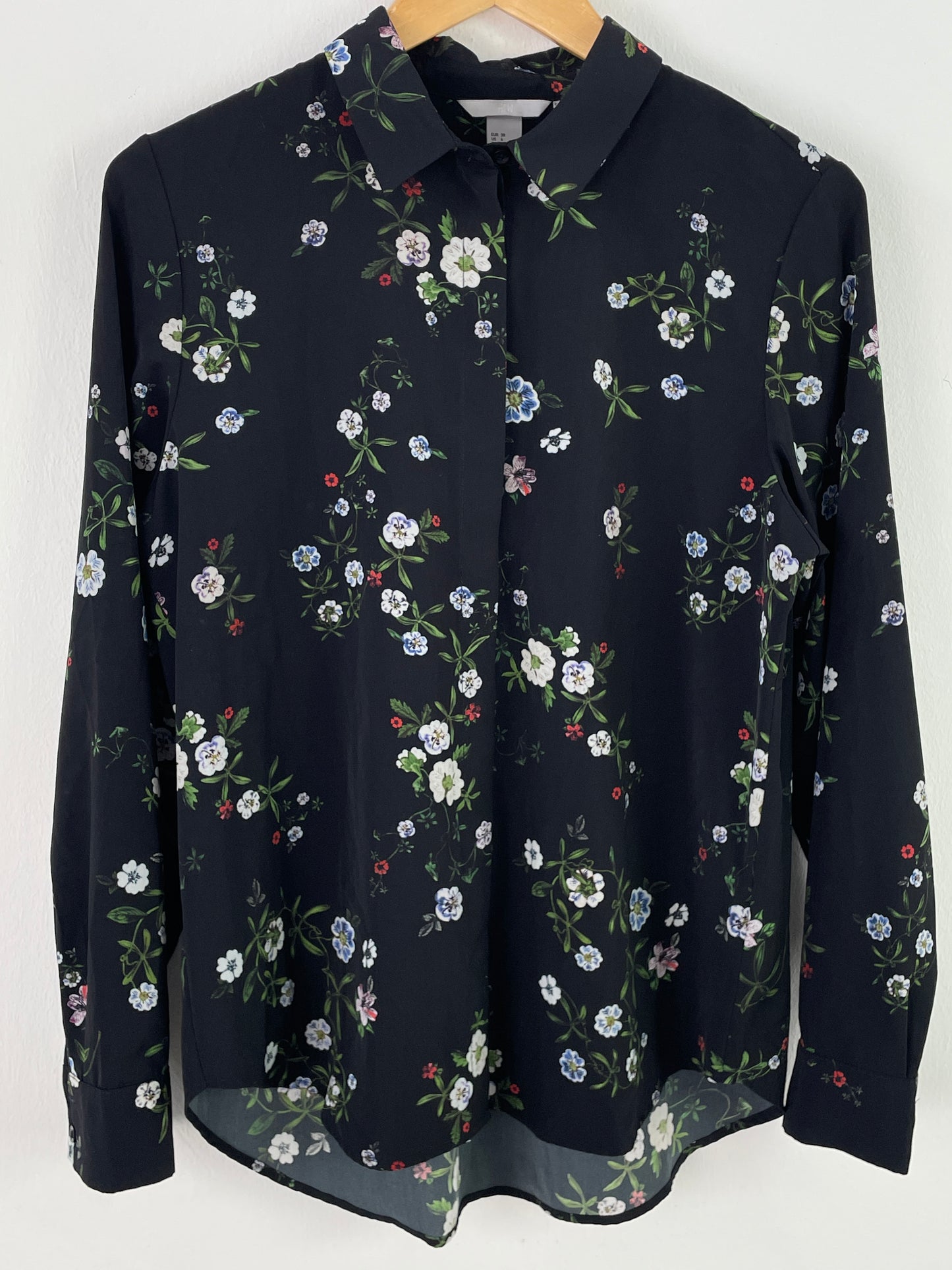 H&M Damen Bluse Gr. 38 Schwarz – Florale Langarmbluse Polyester / H&M Women’s Blouse Size 38 Black – Floral Long Sleeve Polyester Shirt