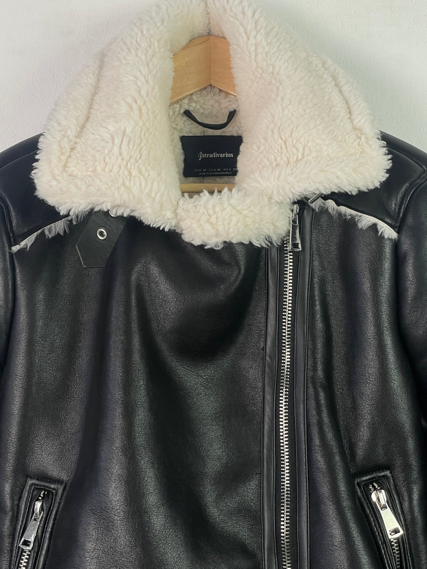 Stradivarius Damen Jacke Gr M Farbe schwarz