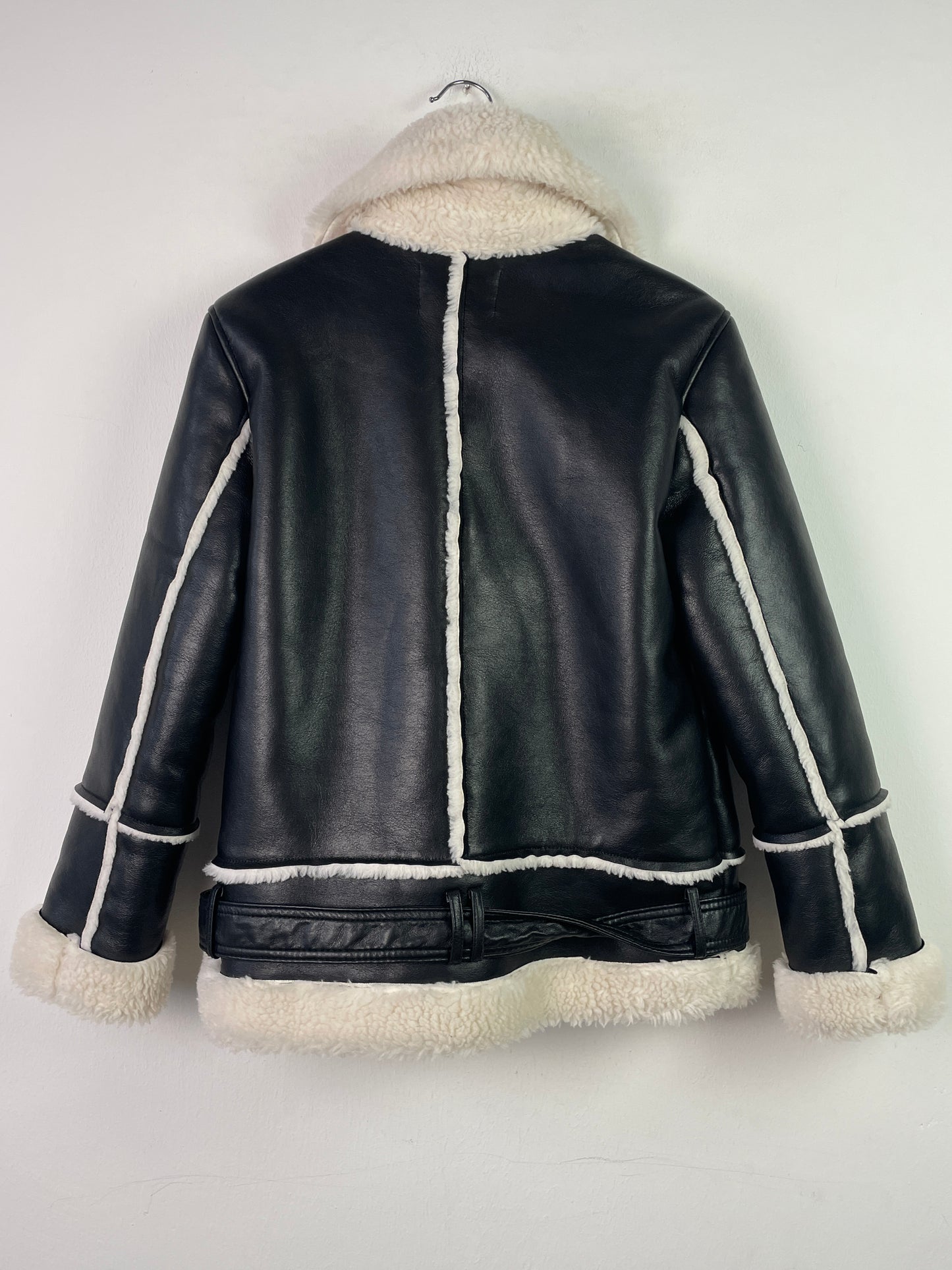 Stradivarius Damen Jacke Gr M Farbe schwarz