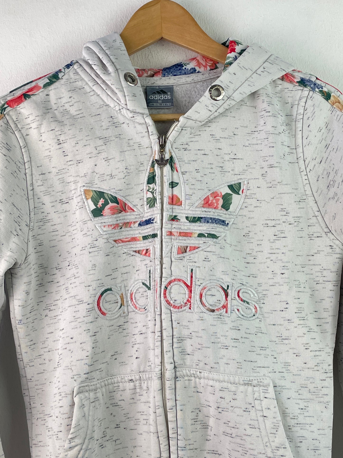 Adidas Damen Jacke mit Blumenmuster Gr M Farbe grau