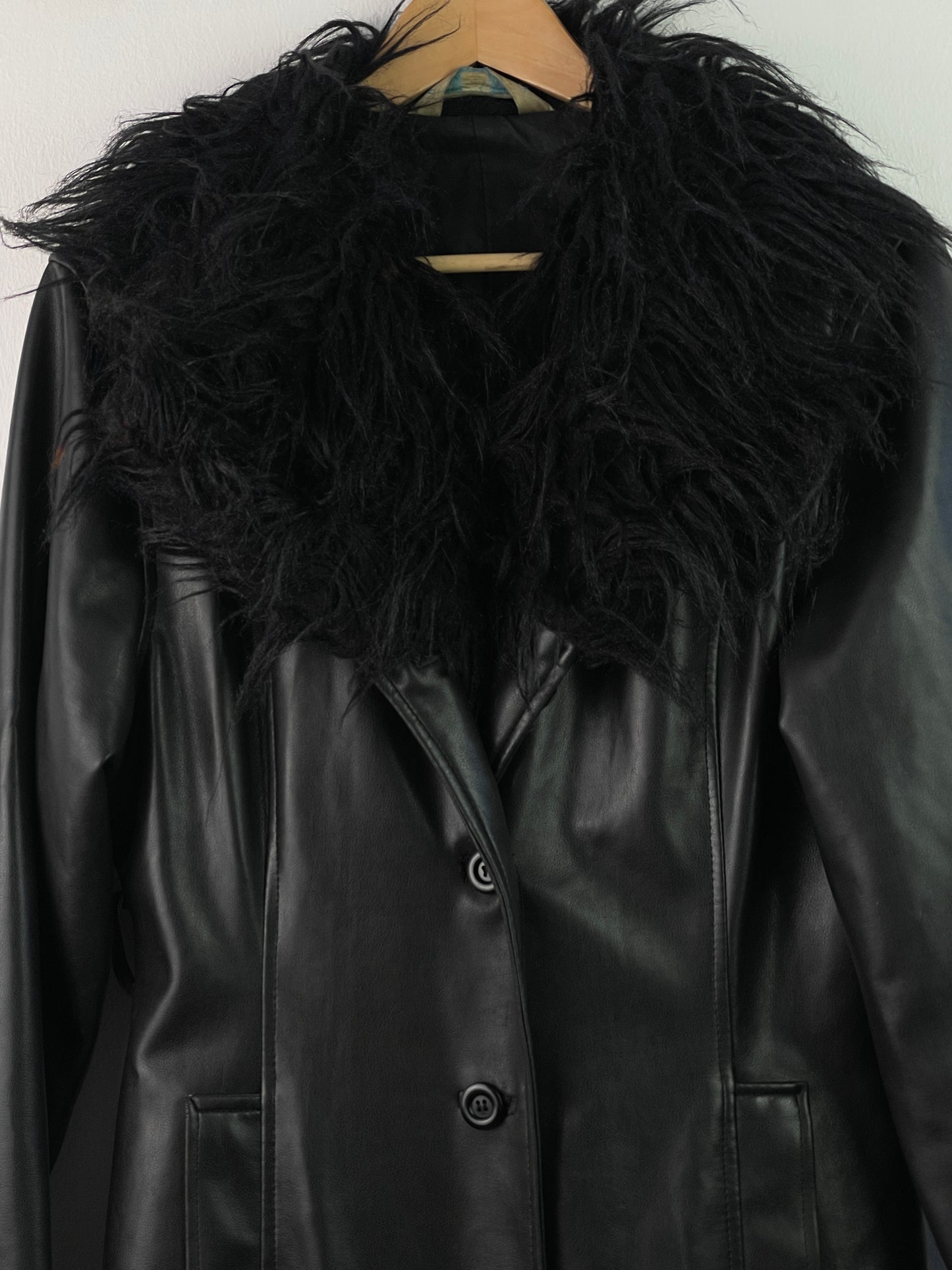 New Look Damen Mantel mit Fellkragen Gr M Farbe schwarz