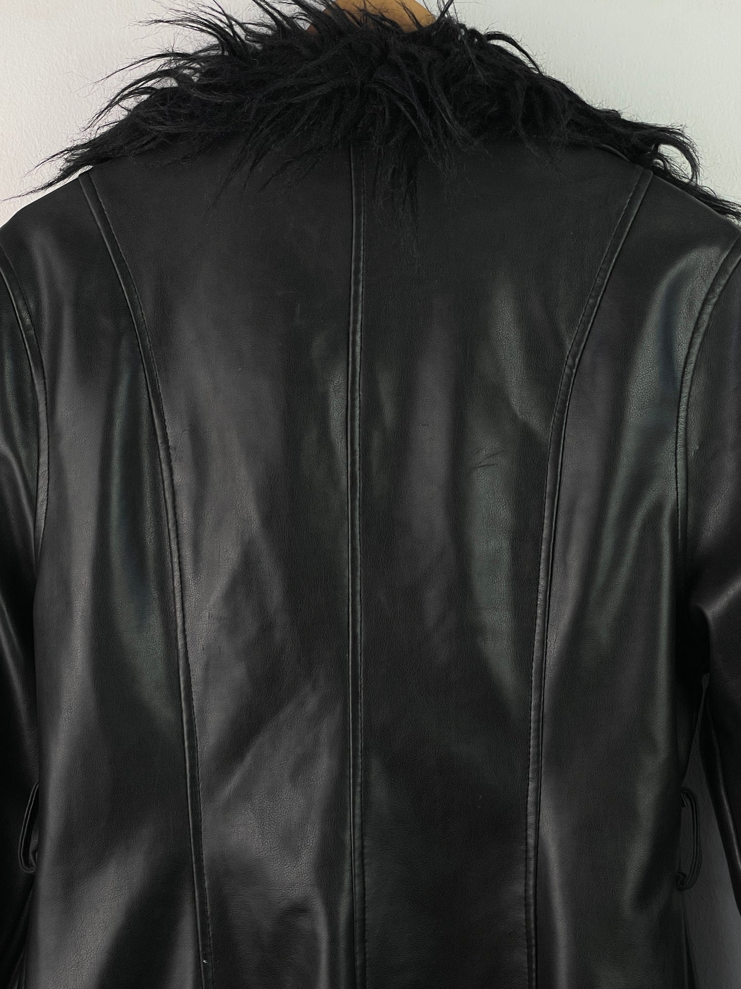 New Look Damen Mantel mit Fellkragen Gr M Farbe schwarz