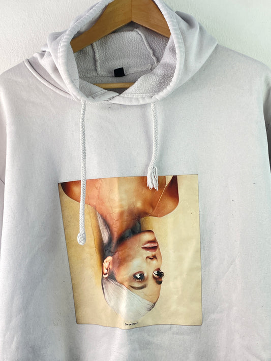 Ariana Grande Damen Pullover Gr L Farbe weiss