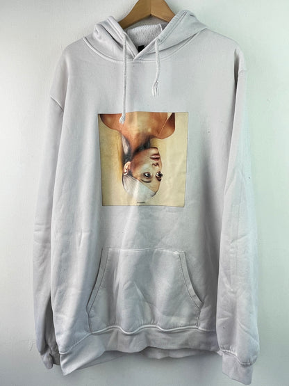 Ariana Grande Damen Pullover Gr L Farbe weiss