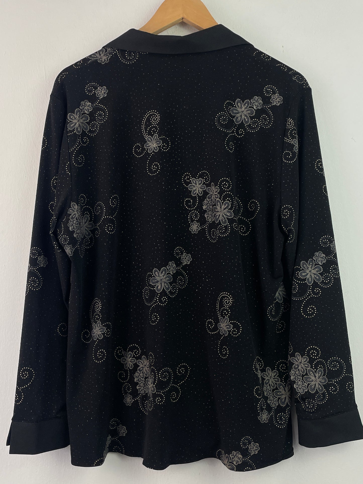 Vintage Damen Bluse mit Blumenmuster Gr L Farbe schwarz