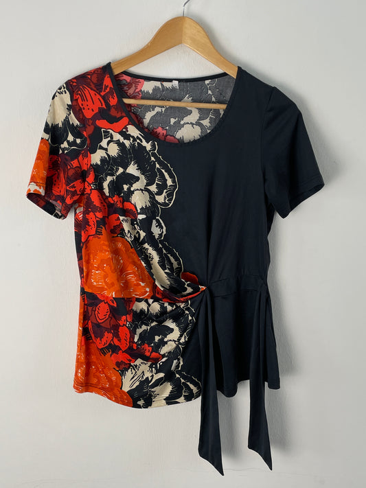 Damen T-Shirt Gr. EU38 Farbe Schwarz mit Blumenmuster