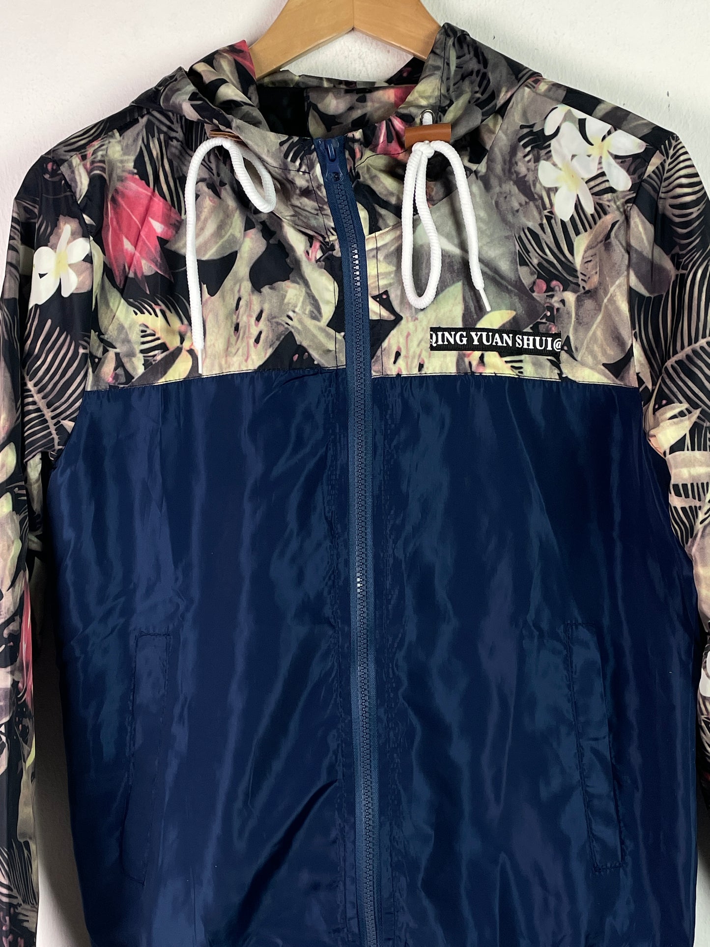 Fashion Collection Damen Bomberjacke mit Blumenmuster Gr M Farbe blau grün