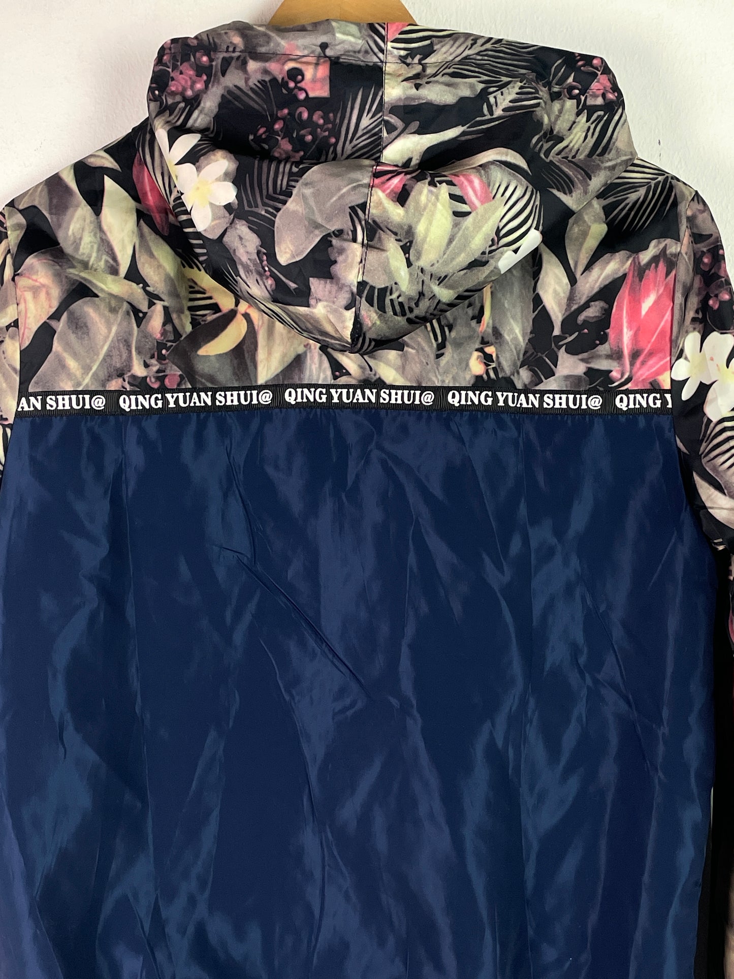 Fashion Collection Damen Bomberjacke mit Blumenmuster Gr M Farbe blau grün