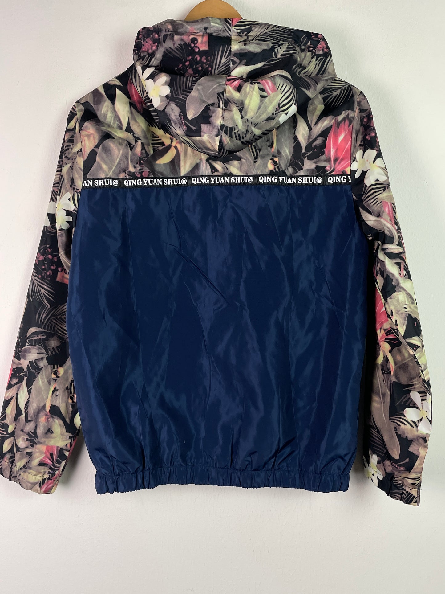 Fashion Collection Damen Bomberjacke mit Blumenmuster Gr M Farbe blau grün