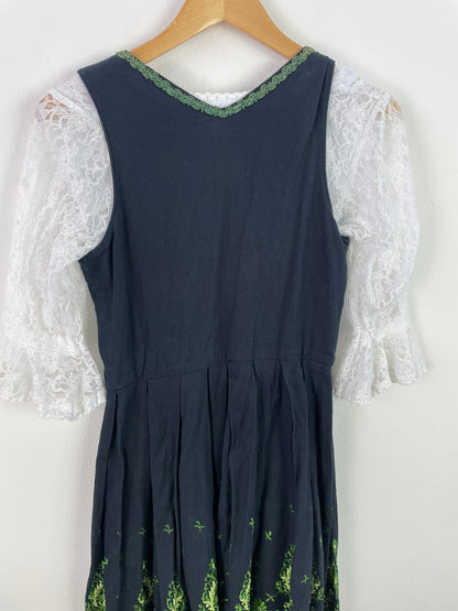 Almsach Damen Dirndl mit Bluse – Größe 36 – Dunkelblau mit grüner Stickerei