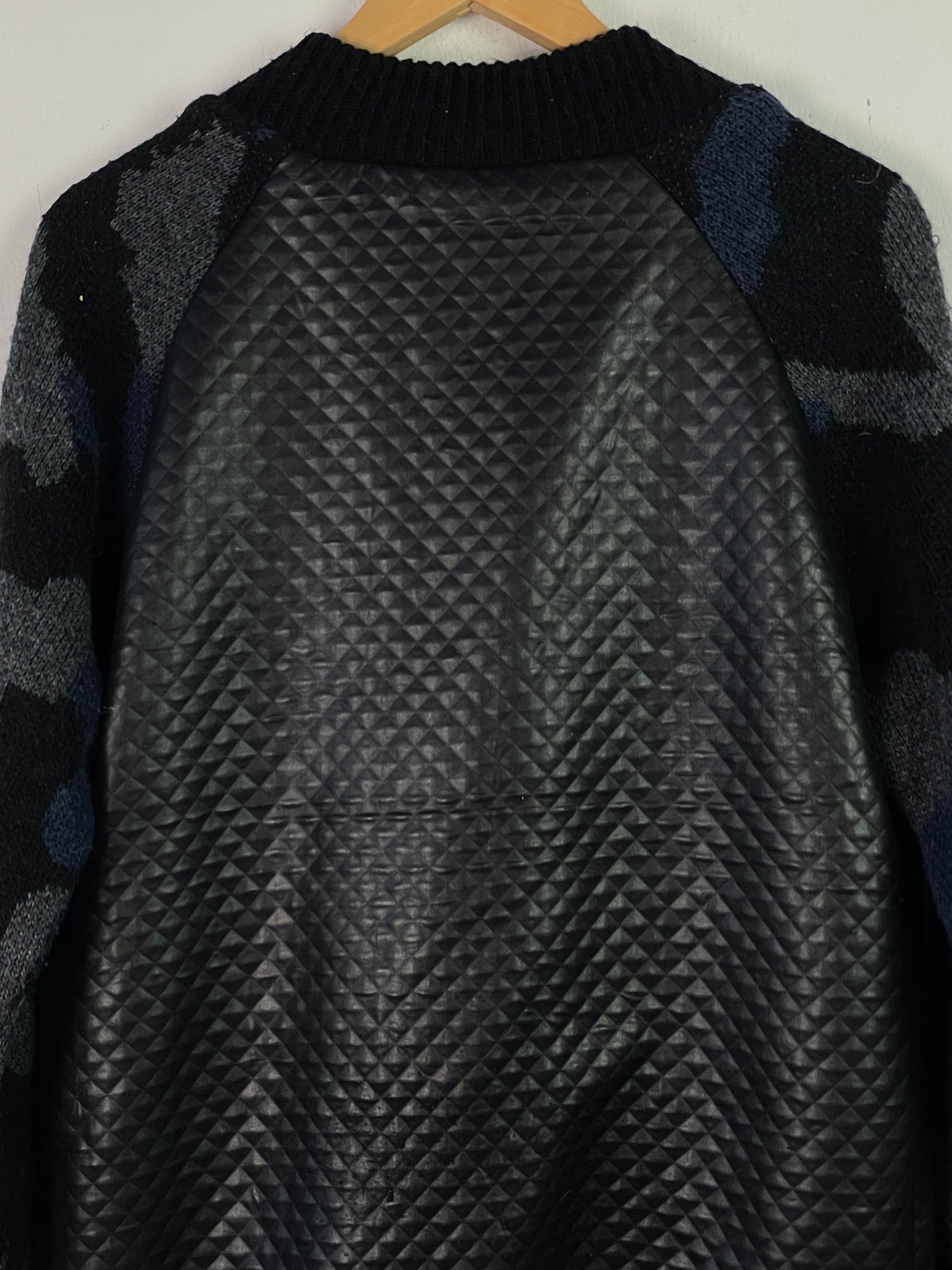 Cipo & Baxx Herren Bomberjacke mit Camouflage Detail Gr M Farbe schwarz blau