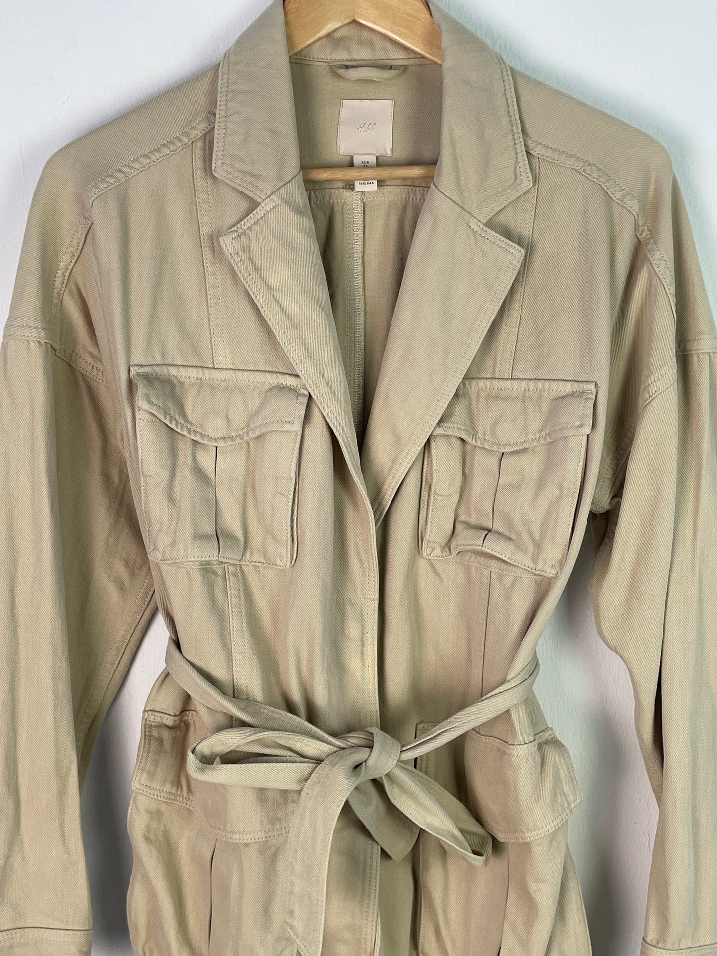 H&M Damen Safari Jacke Gr. 36 Beige – Leichte Sommerjacke Baumwolle / H&M Women’s Safari Jacket Size 36 Beige – Lightweight Summer Cotton Jacket