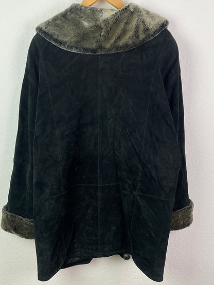 Claudio Ginetti Damen Mantel Gr. 48 Schwarz – Echtleder Fellimitat / Claudio Ginetti Women’s Coat Size 48 Black – Genuine Leather Faux Fur