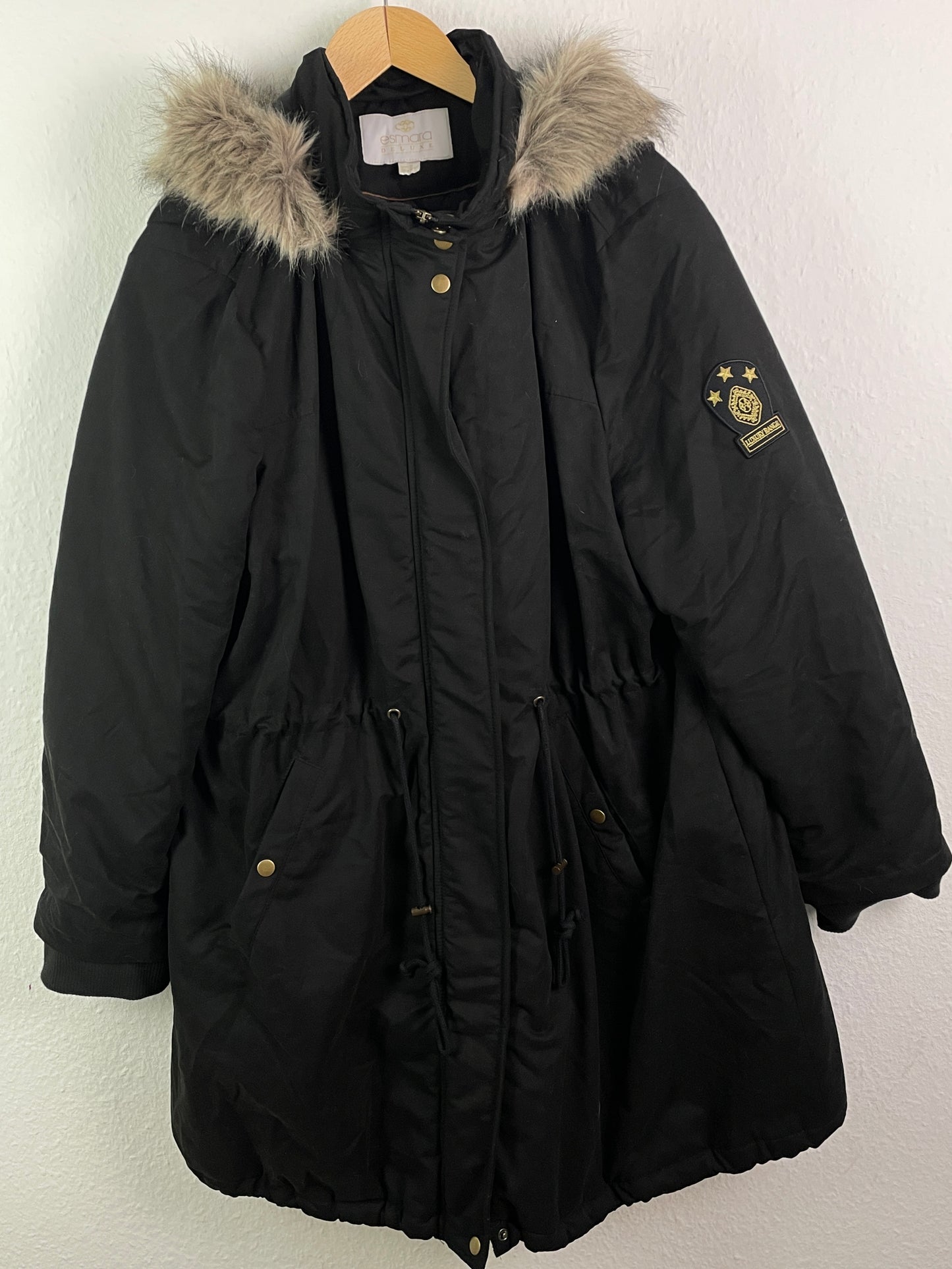 Esmara Deluxe Damen Winterjacke Schwarz – Parka mit Kunstfell Kapuze Größe 56